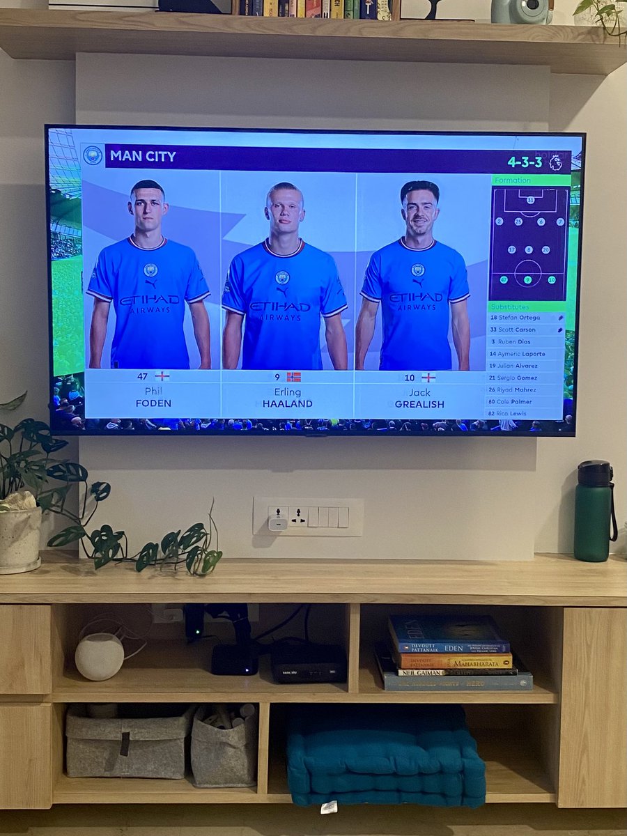 amoghranadive's tweet photo. Phil Foden finally had that growth spurt it seems #ComplanBoy https://t.co/nTil9VnXdE