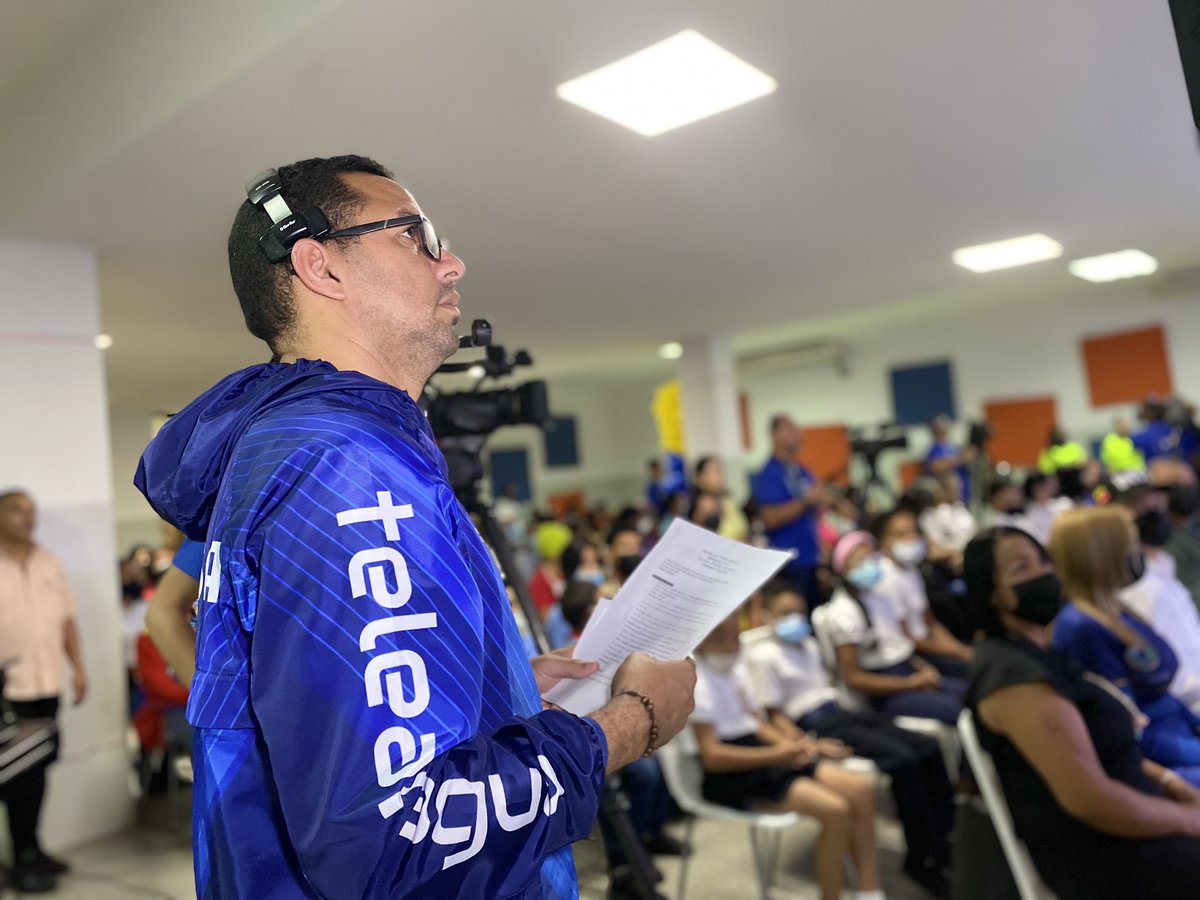 #AraguaEsEducación 📣En Telearagua ¡CREAMOS CONTIGO!Hoy en la sexta edición del programa Yo Soy Aragua Con la Gobernadora del estado Aragua ,<a href="/Soykarinacarpio/">Karina Carpio</a> ¡ATENTOS!📺📚
<a href="/GobiernoAragua_/">Gobierno Aragua</a> 
#Aragua