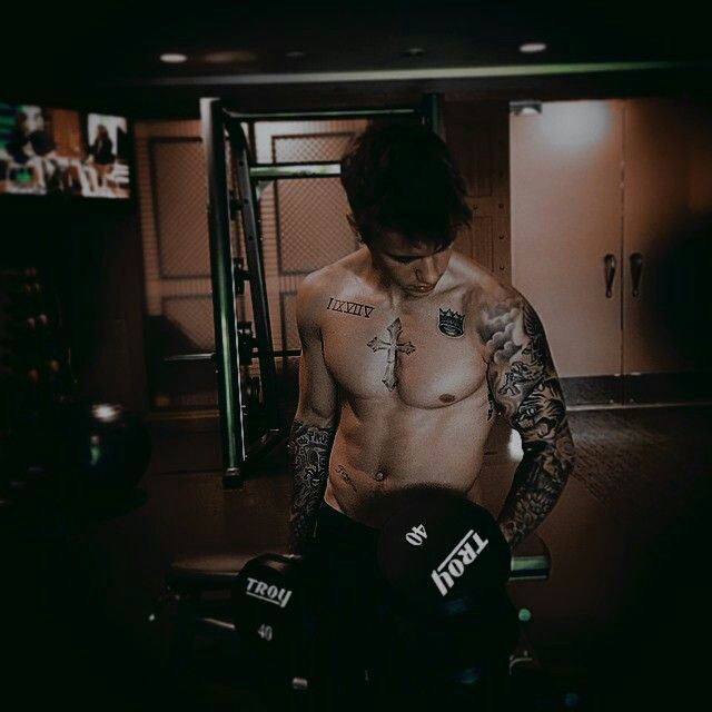 Gucci_Biebs's tweet photo. Justin Bieber https://t.co/GiwwqJy6kS