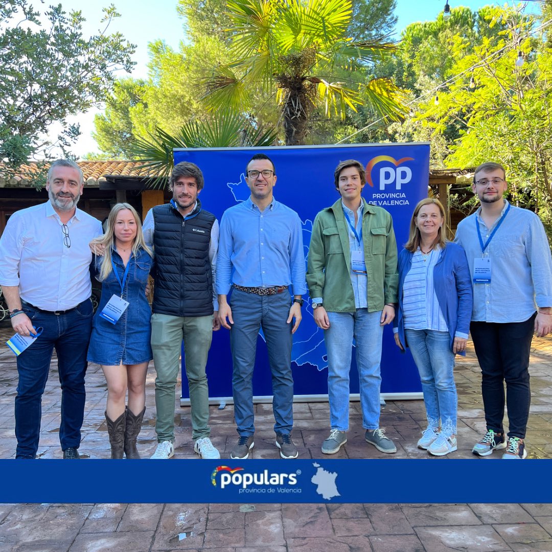 popularsval's tweet photo. 🔵Matí a la intermunicipal de @NNGG_Valencia. 

🗣️ Els jóvens sou el present, formeu-vos. La província de Valencia fem només una cosa, però la fem moltes vegades: treballar, treballar i treballar. 

💪🏽Enhorabona a l’organització pel gran treball. 

#FentPProvincia https://t.co/mIbGakloUk