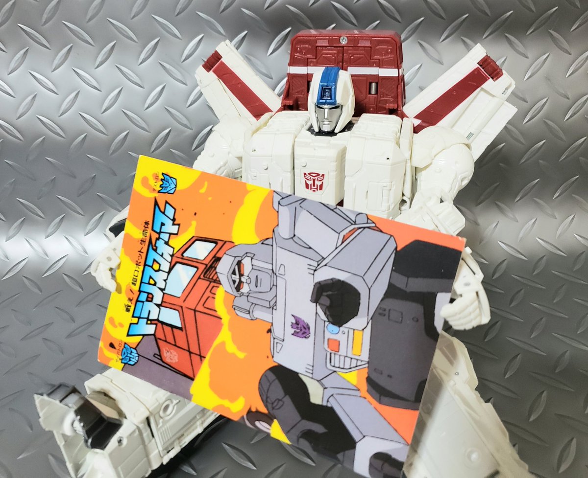 メガトロンの元になったミクロマン ガンロボ・ワルサーP38のアンクル 