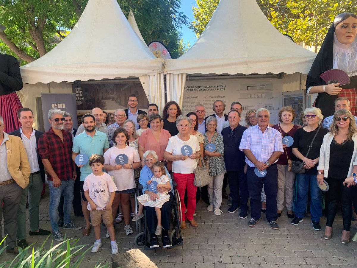Foravila_IB's tweet photo. Vuit comerços d’Alcúdia, reconeguts com a Emblemàtics pel Govern Balear
https://t.co/NpqLfzzZcY
#emblematics #alcudia https://t.co/aO8d9RO0d3