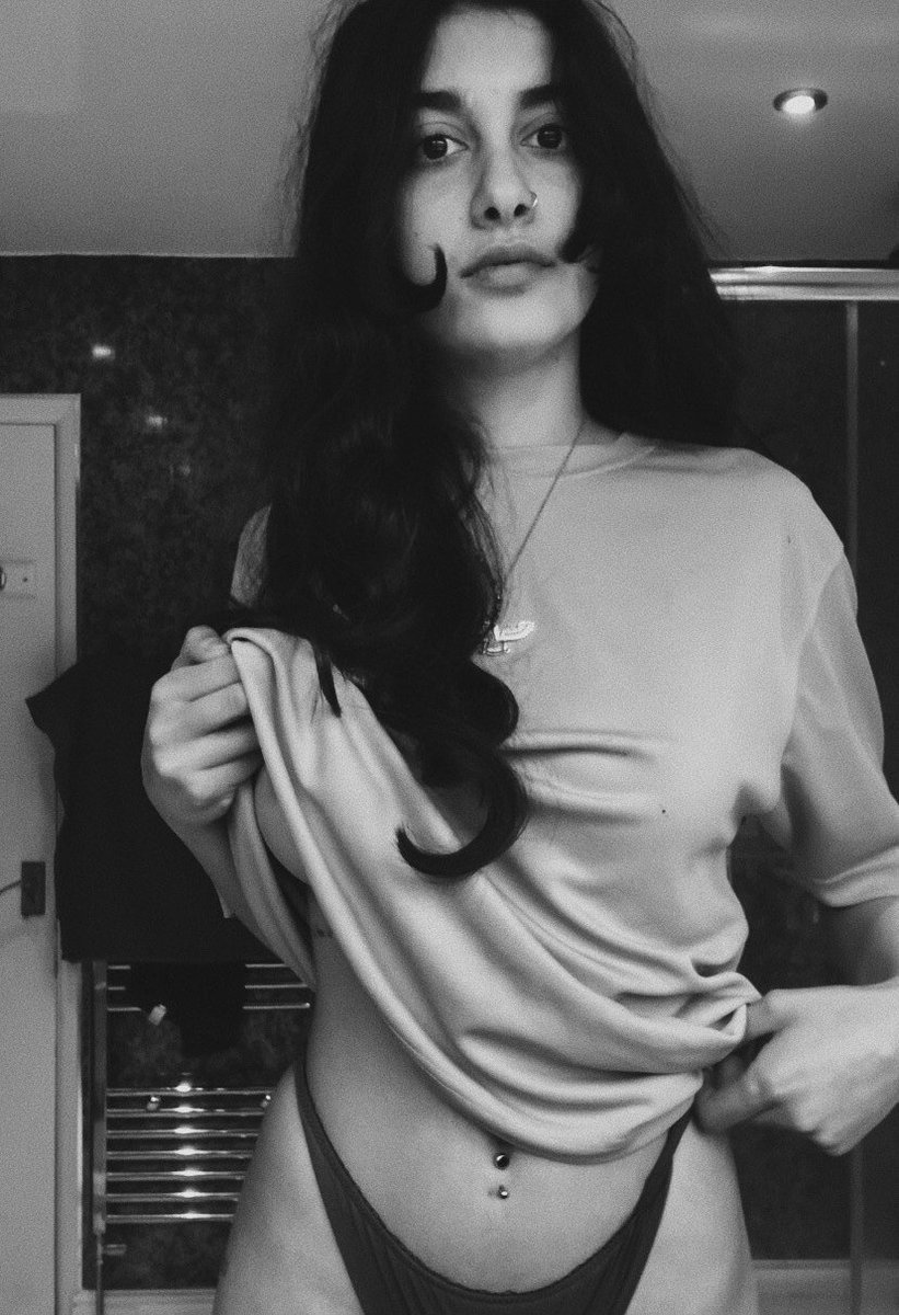 modelsdrive's tweet photo. Model : Ak, She is gorgeous and sensational babe.
Next Exclusive drop ππΏ
#onlyfansbabe #modelsdrive @2NudoStars https://t.co/wmDZTM64KL