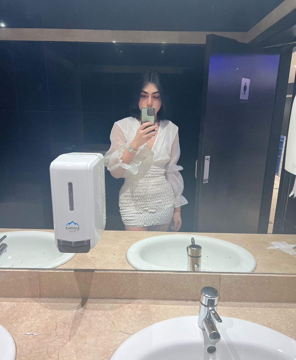 JPadsuvan's tweet photo. Habibi #Jpadsuvan #ladyboyinbahrain #massage_bodytobody #shemal #bahrain ☎️ what’s App +97336784697 🤣🫢💦💦👌👈🏻🫦👄👅💋👥🫂 https://t.co/2DdlqghF4v