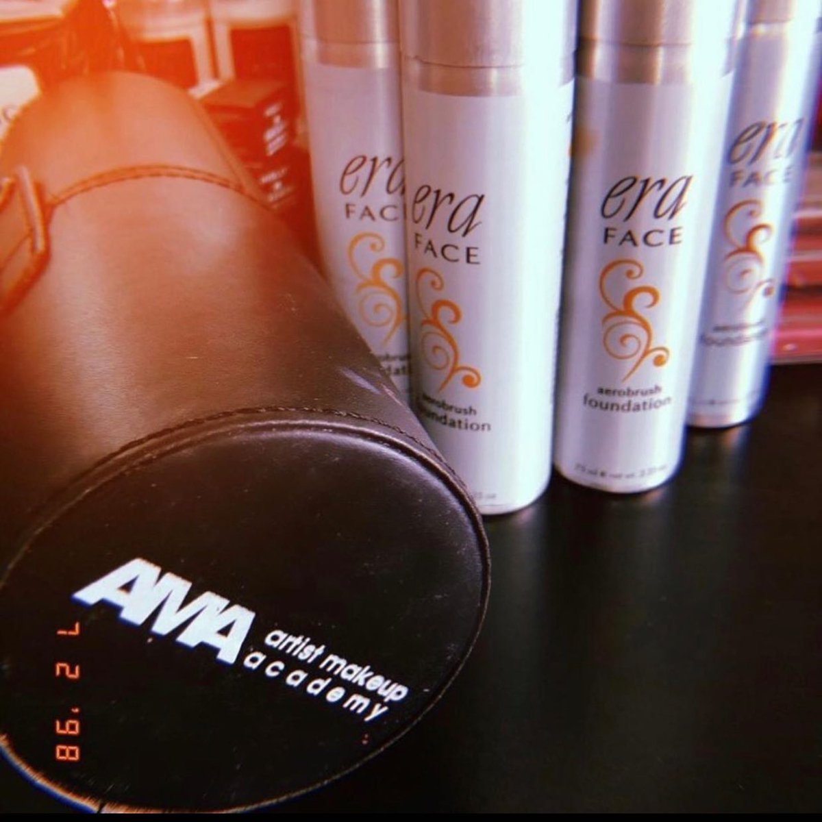 erabeautyusa's tweet photo. I spy one of our faves 🔥
@artistmkupacademy
Shop Now Link in our Bio
#erabeauty #erabeautyusa #bestfoundation #bestfoundationever https://t.co/N89nk4UHc6