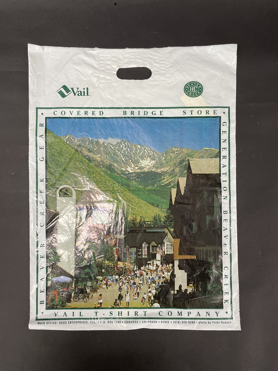 275/365: This beautiful view of a street in Vail, Colorado on this bag serves as advertising for a series of local stores. The photo is credited to Peter Runyon.