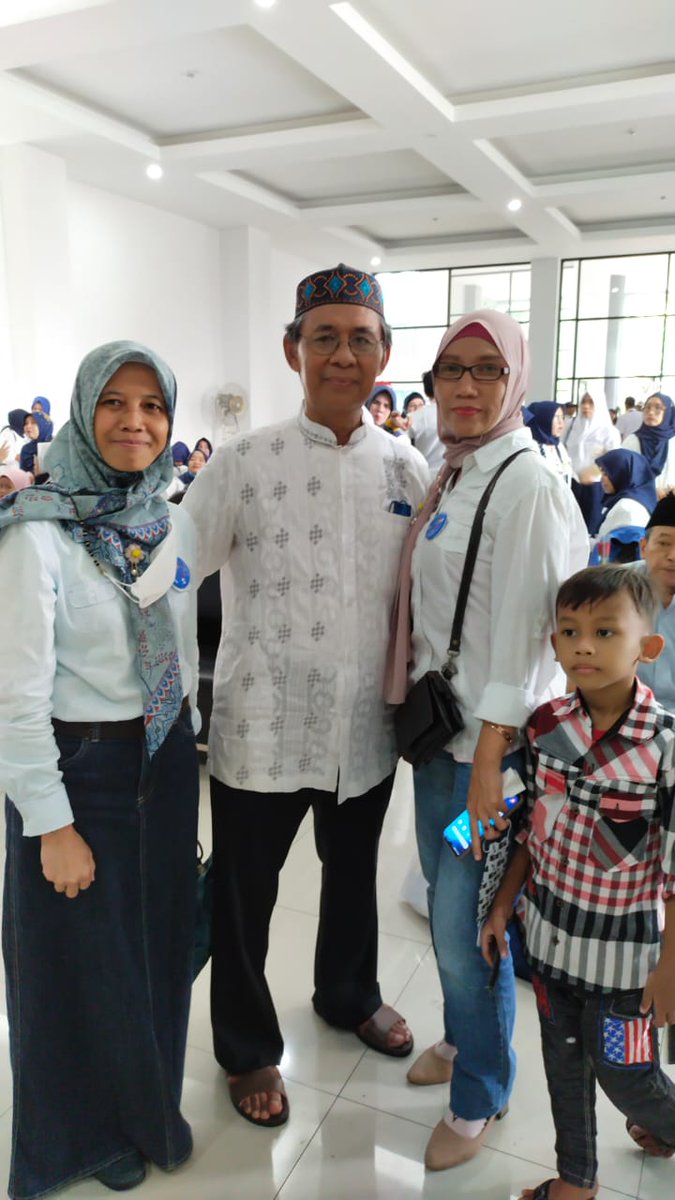 februari_73's tweet photo. Masih keliatan gantengnya https://t.co/pepB09O6Fa