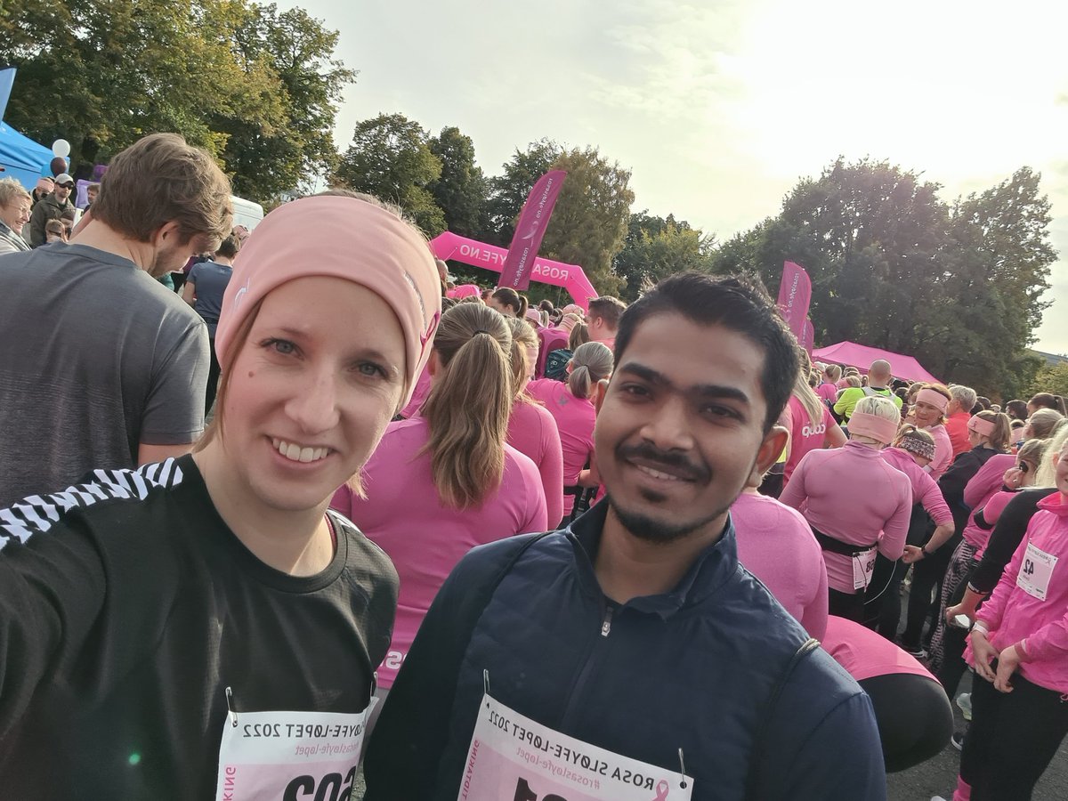 Great to see so many people running for charity in Trondheim today! 🎗 💗 #CIMORe #KGJebsen #breastcancer #brystkreft #rosasløyfeløpet #molbreast #NTNU