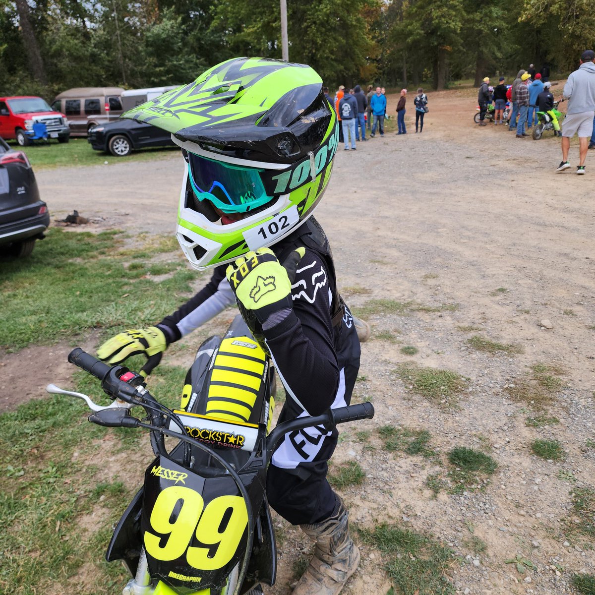 DrAmandaMesser's tweet photo. Race day! Let's go #TeamMesser https://t.co/YSalVtfVsl