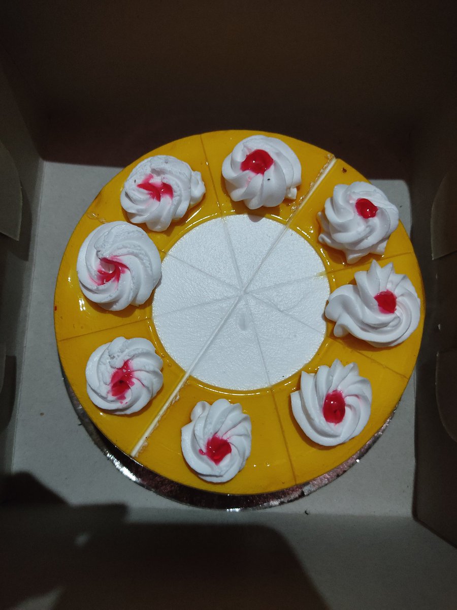 aj_khush's tweet photo. @zomatocare delivered this https://t.co/4Uj23YgWhN