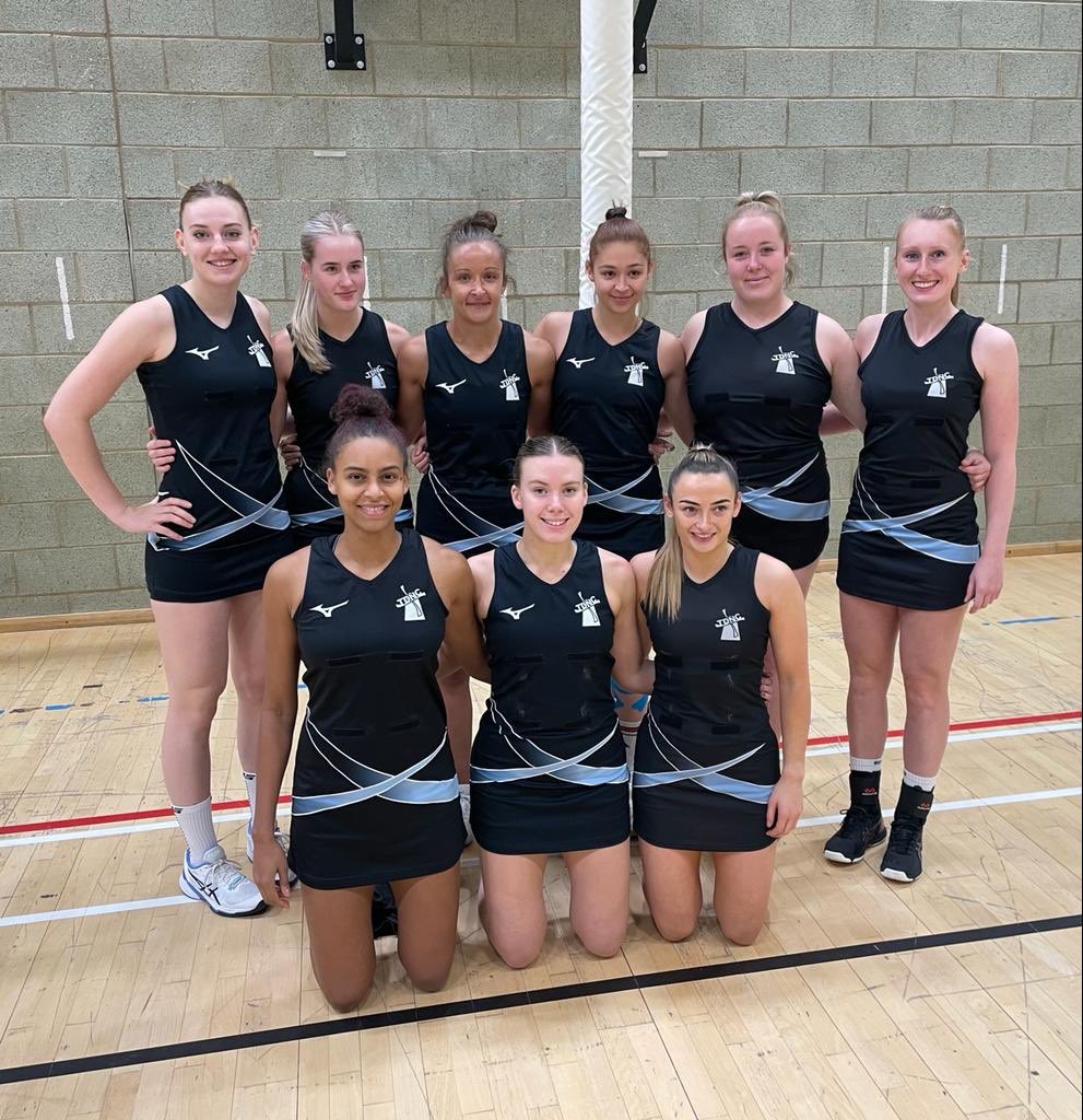 TheDownsNetball's tweet photo. 41-43 Loss v tough @Oaksway outfit. Good game for the replay. Amy smashed the game and her ankle to gain POM 👍🏼💪🏻💪🏻Lots to talk about on the long journey home. #ontheup https://t.co/iyFsBHuP85