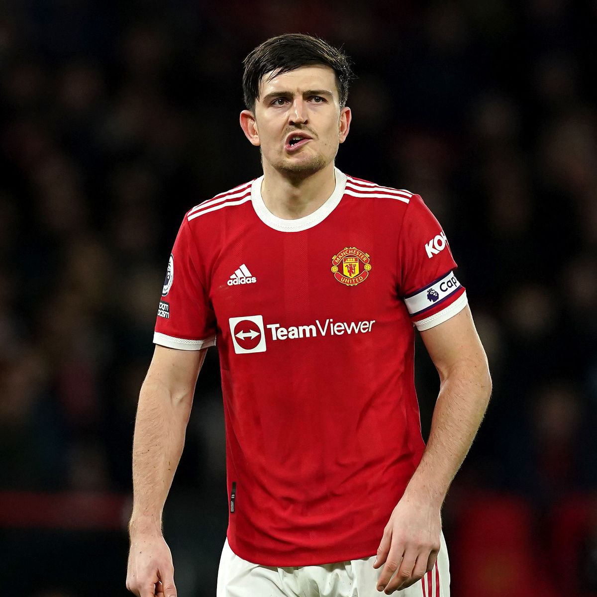 footballfunnys-on-twitter-maybe-he-isn-t-the-problem