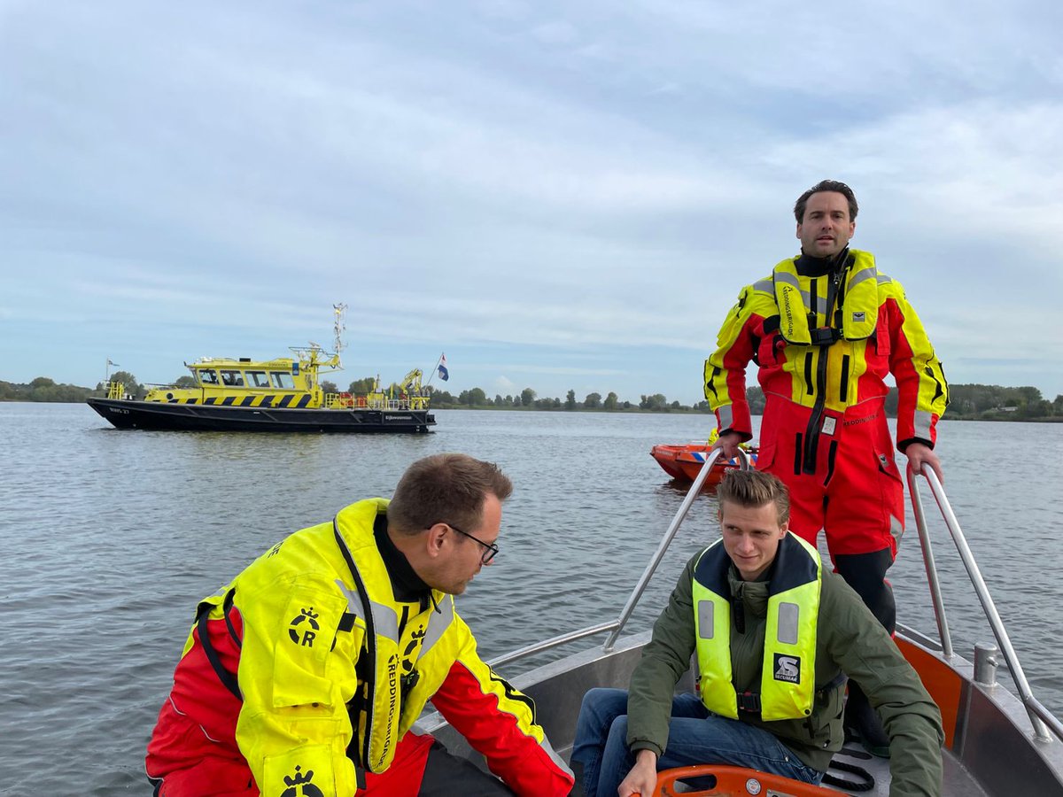 Regionale oefening gehad voor de <a href="/Reddingsvloot/">NRV Nationale</a> met Brandweer, Rijkswaterstaat  en Reddingsbrigade. Goede oefening, met dank aan de 50-jarige Reddingsbrigade Oss voor de organisatie! #reddingsbrigade #brandweer #waterhulpverlening #nrv #overstroming 
facebook.com/reddingsbrigad…