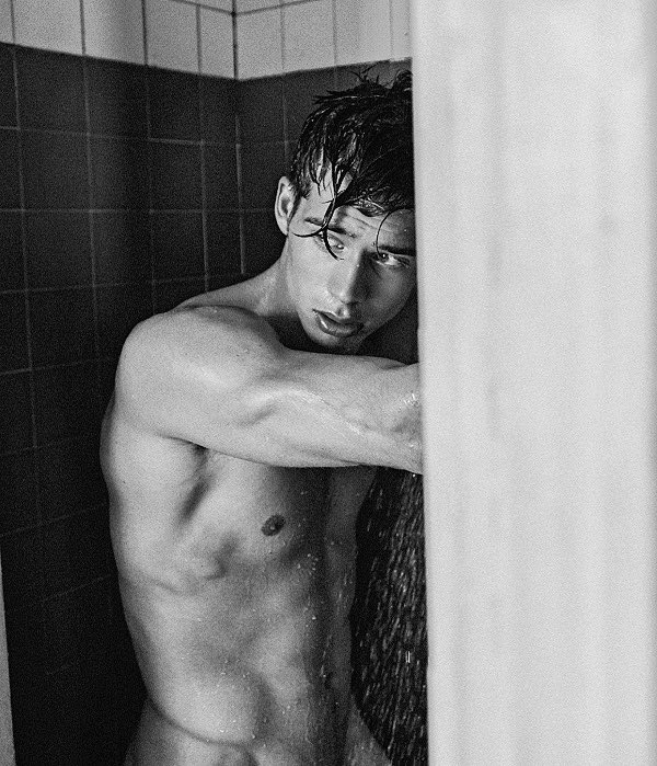 stoicdevil's tweet photo. Don’t ask too many questions. I’m here for a drink and a fuck. My shadows tend to haunt the ones I love. (RP Account)
-Kinky and Proud
-Dark and Mysterious
-One night stands on replay
-Bisexual Shadow King
#RP #KinkyRP #ShadowRP #LewdRP #SexRP #DangerousRP #BisexualRP #OpenRP https://t.co/GUiWoaBvHq
