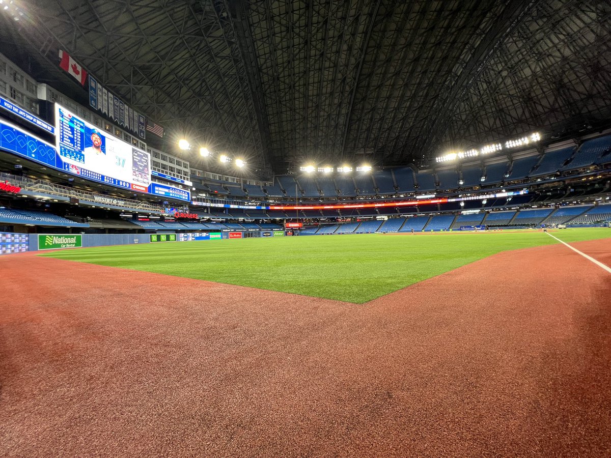 Last Sunday Mass for the <a href="/BlueJays/">Toronto Blue Jays</a> in the regular season!  Honoured to be able to celebrate the Eucharist for the team, the players, the staff, and all those visiting. 

Good luck in the playoffs!  Go Jays go! <a href="/ocytoronto/">OCY Toronto</a> <a href="/archtoronto/">Archdiocese of Toronto</a>