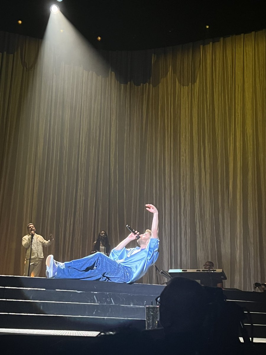 carefullyplatt's tweet photo. last night was easily the best night of my life. i’m still looking for the words to say. ben is the sweetest person i’ve ever met, he called me &amp; my tattoo beautiful 🥺 he also said i had fantastic nails. i can’t wait to see our pic 🫶🏻 https://t.co/mpUp9rVKNd