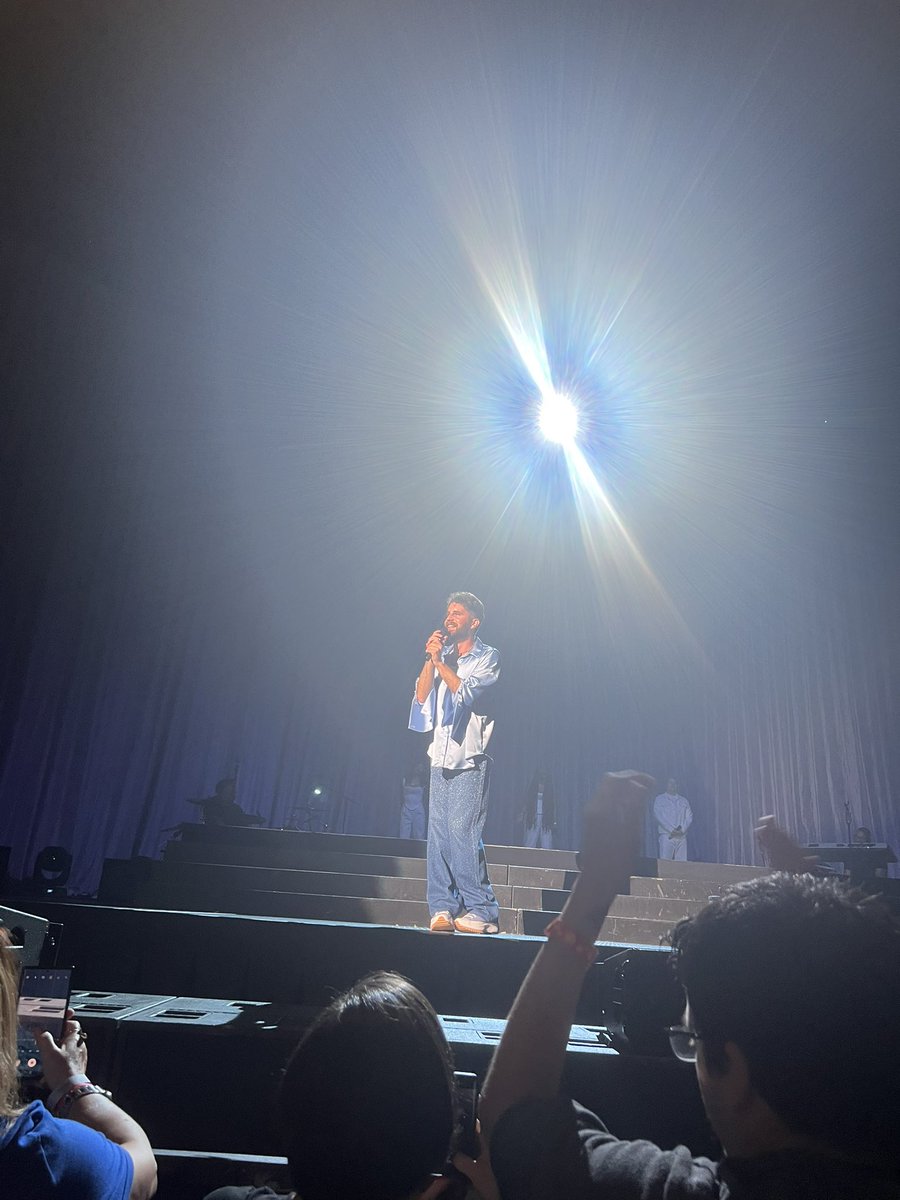 carefullyplatt's tweet photo. last night was easily the best night of my life. i’m still looking for the words to say. ben is the sweetest person i’ve ever met, he called me &amp; my tattoo beautiful 🥺 he also said i had fantastic nails. i can’t wait to see our pic 🫶🏻 https://t.co/mpUp9rVKNd