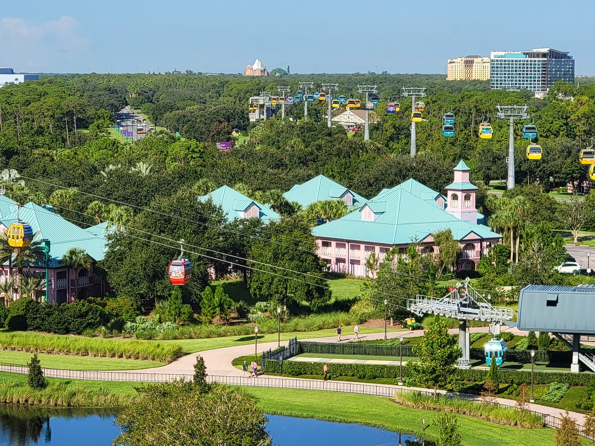 JLOStudios's tweet photo. View from the top of #theRiviera at #WaltDisneyWorld what an amazing view. Love it up there. Great place to eat too. #rememberthemagic from our last vacation. Ugh... ready to go back. #disneyworld #DisneyWorld50 https://t.co/iEKpF95qcF