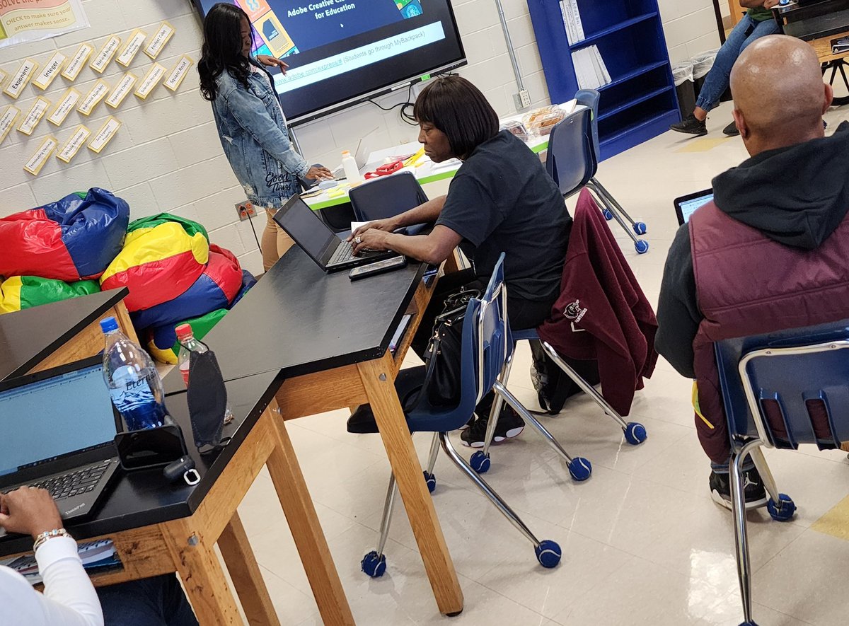 mbraggs_PriceMS's tweet photo. Co-Teaching, Classroom Management, Tech Tips &amp; Tricks, Discovery Ed, Digital Notebooks and more... What will we have next? Whatever our teachers request and whatever our resident experts want to share.

Hey PBSA family, you're up next... What will you share?
#PBSApowerPD https://t.co/10sHwzY9Bn