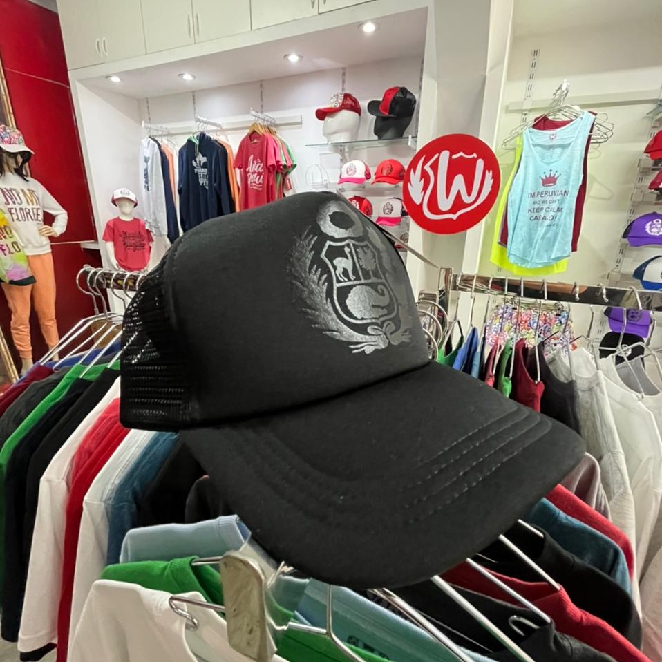WHAIROPERU's tweet photo. ¿Ya tienes tu Whairo?🤩

📍Dirección: Av. los conquistadores 1218- San Isidro
⏱ Lunes-Viernes: 10:00am a 8:00pm
⏱Sábados: 11:00 am a 8:00pm
⏱Domingos: 12:00m - 6:00pm
#Whairomarca #tienda #sanisidro #lima #gorras #ropaperuana #peruanosenelmundo🇵🇪 https://t.co/6d5T9hru5L