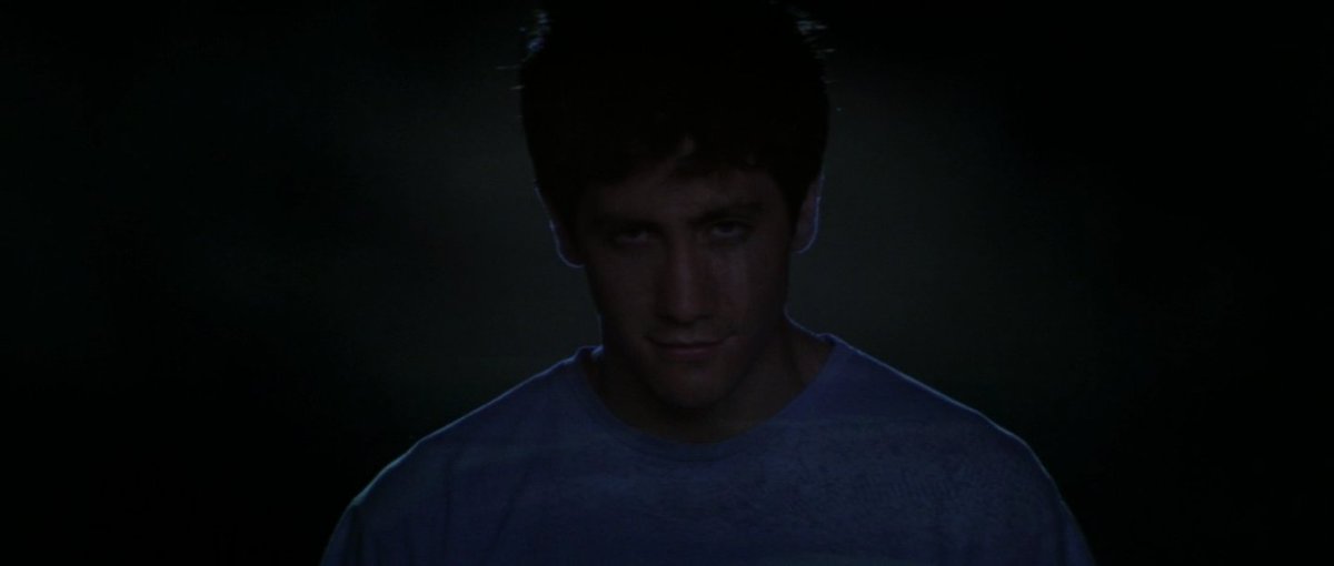 todayonscreen's tweet image. Today, October 2, Virginia teen Donnie Darko sleepwalks to a hallucinatory meeting with Frank, a figure in a monster-like rabbit costume. Frank tells Donnie that the world will end in 28 days, 6 hours, 42 minutes and 12 seconds (Donnie Darko, 2001, dir. @JRichardKelly)