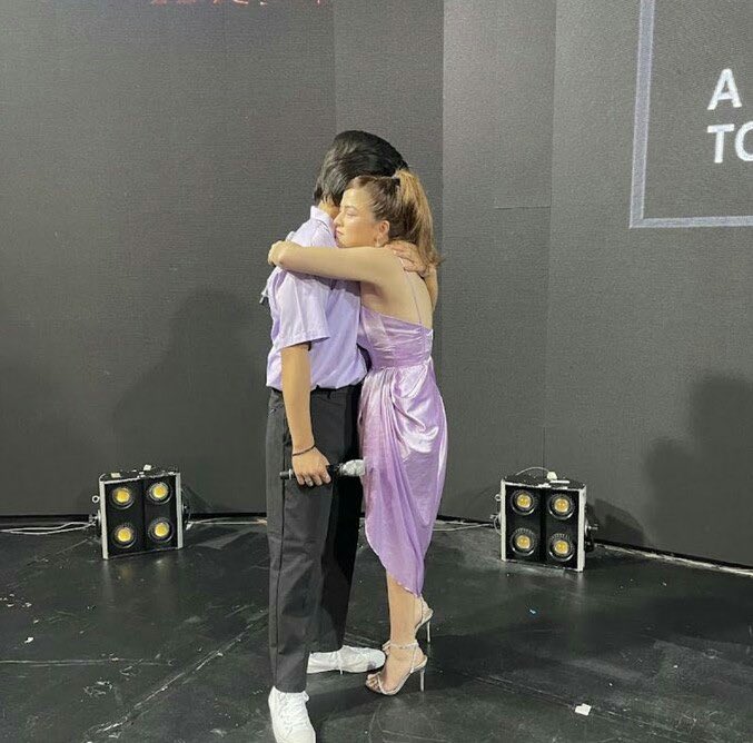 junewhiteheart's tweet photo. Tears of joy. T.T congrats everyone more achievements to come! Virtual hugs to all my sweethearts out there for very productive today. <3
WILWEL THE FINAL RUN
#RunToMeFinale | #KDLex
@kdestrada_ @alexailacad https://t.co/JSKsfD8qjo