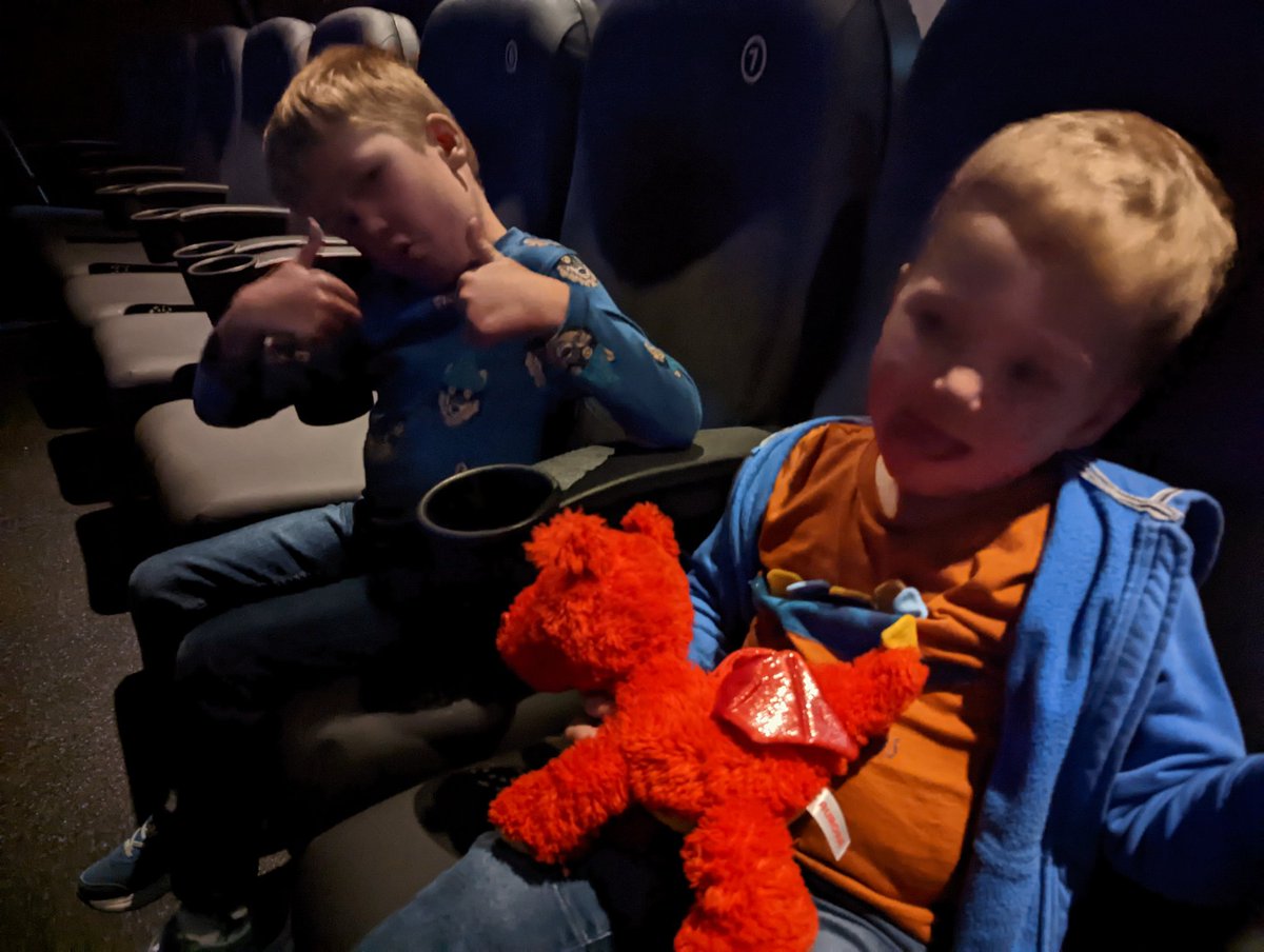 MrsLEKing's tweet image. Dewi has had lots of fun with us this weekend. He's been to a Macmillan coffee morning, the cinema and to soft play. Mae Dewi yn wedi blino. @NurseryTps