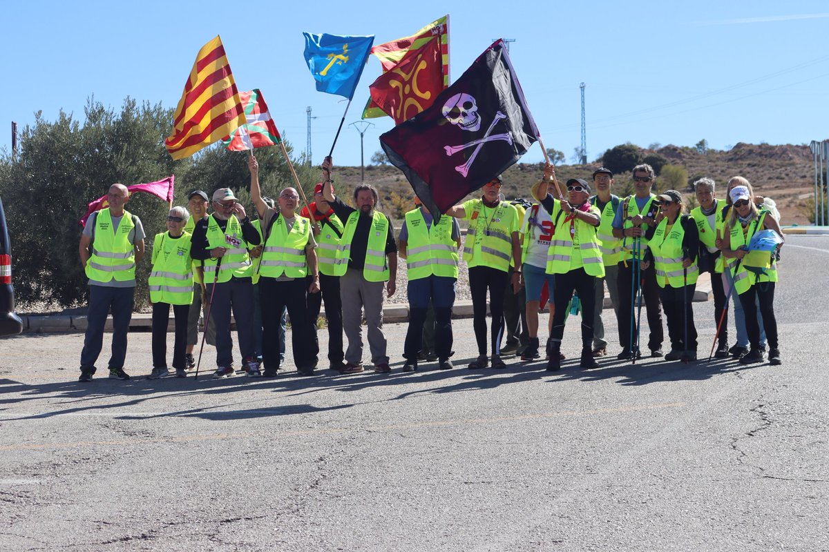 Marcha de pensionistas llega a Castillejos de Iniesta. Valencia-Madrid 2022