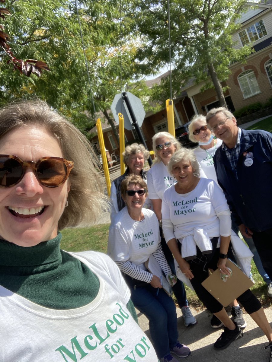 Another beautiful day with the door team, meeting neighbours in #collingwood and hearing everyone’s concerns. Thanks for the support!