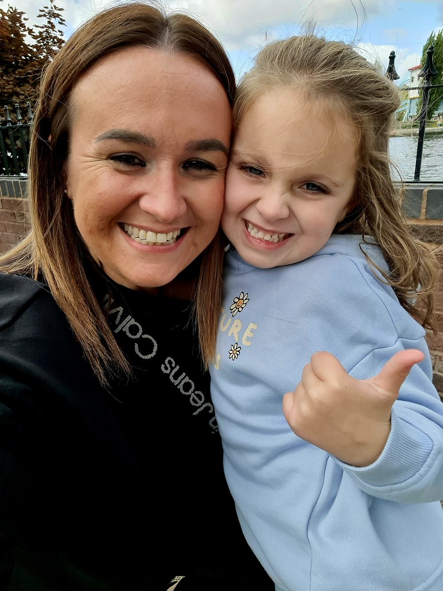 lauraevans5984's tweet photo. A day just me and you... 👩‍👧❤️ #girlsdayout https://t.co/UAbRbL9Xpl