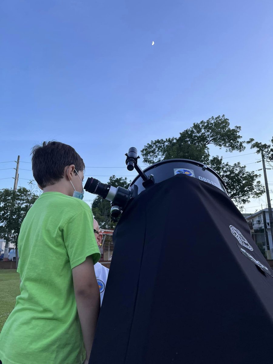 observatoriocsa's tweet photo. GRACIAS!
Regresamos con fuerza!  La celebración del Día internacional de la Observación de la Luna fue todo un éxito, casa llena.  Agradecemos también a nuestro Colaboradores y amigos del EcoExploratorio, Museo de Ciencias de Puerto Rico y a la Sociedad de Astronomía del Caribe. https://t.co/DgZRZu0XjW