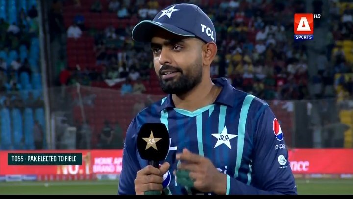 Cricketfreak56's tweet photo. Babar's laugh after winning the toss👑😩
He's so cutee Ma Sha Allah!!❤️

#PakvsEngland2022 #BabarAzam𓃵 https://t.co/t4v4HL9OQj