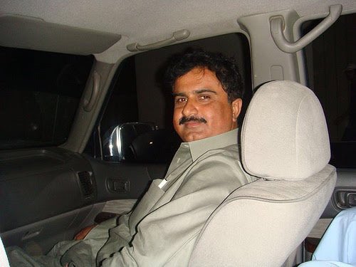 ZainabKhuhawar's tweet photo. I wish that i could get back to those days when you were with us papa! I wish i could hug you so tight, hear your voice and never let you go ♥️ https://t.co/osDpHeYvYJ