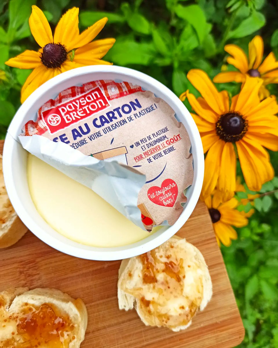 ShareTesteuse's tweet photo. Hello! Aujourd'hui, je vous présente le Beurre Demi-Sel de chez Paysan Breton.
🌱 Son nouveau Pot en Carton Recyclable ! 
🌱 Beurre ideal pour le petit déjeuner ou la préparation du repas.

#BeurreTendre #LaStardelaTartine 
#LeBonQuiCartonne #PaysanBreton
@paysanbreton_officiel https://t.co/HWxDdYu2uT