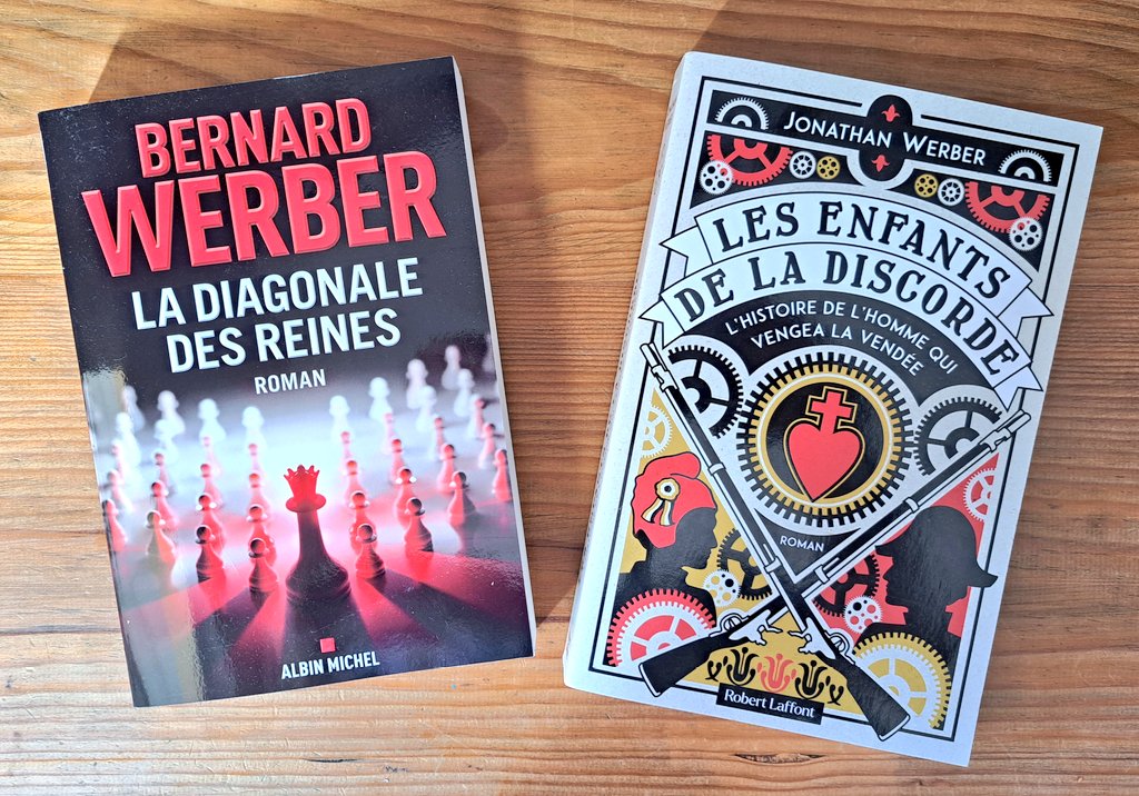 Bouquinovore's tweet photo. Au nom du Père du Fils et de la sainte lecture...
La diagonal des reines et les enfants de la discorde mes deux prochaines lectures.
#werberfamily #BernardWerber #JonathanWerber https://t.co/xJiW8XJWD0