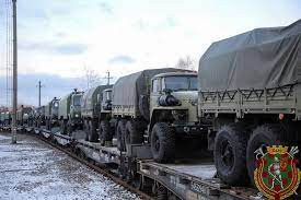 york030's tweet photo. #2Oct TODO INDICA Q RUSIA VA A DECLARAR LA GUERRA DE MANERA ABIERTA A UKRANIA...ESTÁN MOVIENDO MILES DE BLINDADOS, TANQUES,LANZADORES MISILÍSTICOS HACIA EL NORTE DESDE BIELORRUSIA AL FRENTE DE KIEV,POR EL SUR DESDE CRIMEA Y DESDE ESTE DE UKRANIA YA ANEXADO A RUSIA...@VTVcanal8 https://t.co/E6JXofadhV