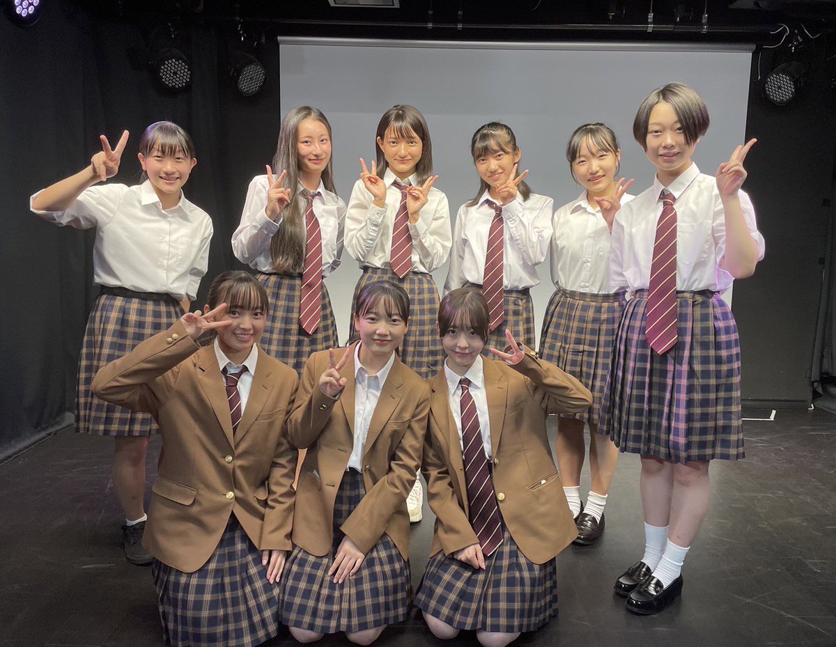 TOKYO青春映画祭 Live Stage Believe！❤️❤️今日は、第1部第2部と来て下さった方本当にありがとうございました！中西監督はじめ、ほんっとうにみなさんと朗読劇できて幸せです、、
みんなとの集合写真載せます📷💖
#中2映画プロジェクト 
#TOKYO青春映画祭