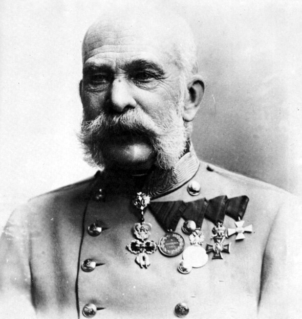 WindsorBlood's tweet photo. Austro-Hungarian Habsburg totalitarian ruler, Franz Joseph I. One of the most divisive, polarising and evil individuals of the 19th and 20th Centuries. A Reptilian to his core 🇦🇹🇭🇺🦎🩸
#ReptileAgenda #FranzJoseph #Austria #Hungary #WorldWarOne #WEF #WEFPuppet #EnoughIsEnough https://t.co/IlmUxzcoft