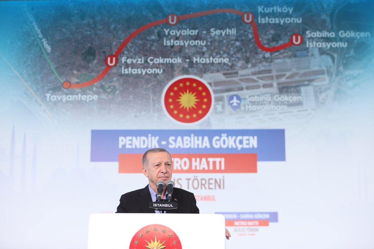 RTErdogan's tweet photo. Biz sevgimizi bu şehre ve insanlarına yaptığımız hizmetlerle gösteriyoruz…

Teşekkürler İstanbul… 🇹🇷 https://t.co/9nv6WgG11X