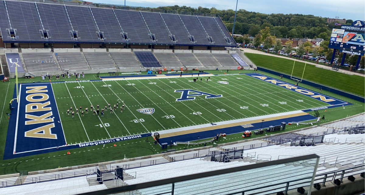 StrobelDevon5's tweet photo. Had a great visit at the university of Akron. I really enjoyed the environment! @SamPopper_ @AndrewBarlage_ @caleb_duckett @ZipsFB https://t.co/Hjuv9AN3sb