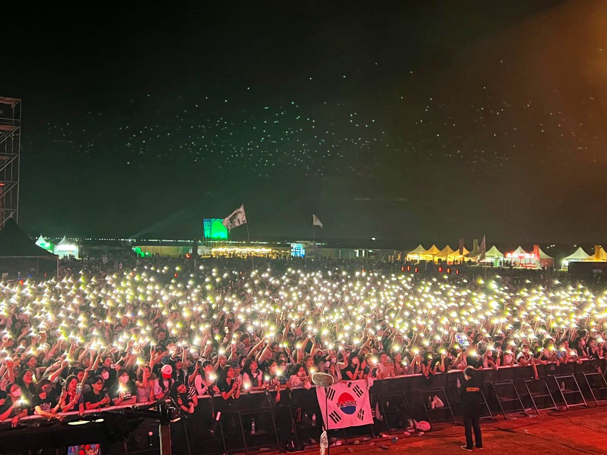 bastilledan's tweet photo. Hello from Busan (part 2) https://t.co/GZwyJyYc7T