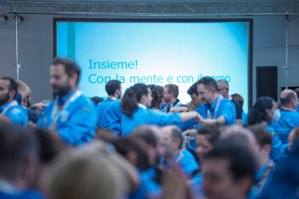 Abbiamo vissuto, ci siamo incontrati e raccontati. Ora è il tempo di generare! Lo facciamo tornando a casa, ciascuno con il proprio servizio, nelle proprie comunità. Consapevoli che all'orizzonte abbiamo nuove strade da sognare e costruire #emmausAR