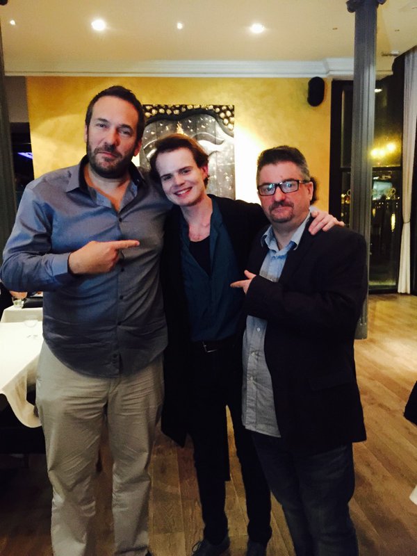 JuttaFreudig's tweet photo. @LOVEKINGLOUIS1 Yes, #AndreFlynn #Gaston was at the wrap party of #TheMusketeers in November 2015 too. Here is photo for you Christina with Andre and the two procuders #SimonAllen and #SimonAshford https://t.co/W6rRlRvCKs