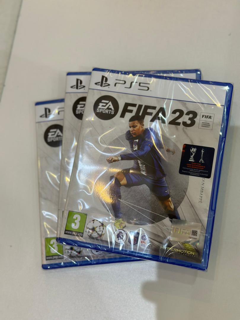 Sharufa_'s tweet photo. Fan de #FIFA ? @LosakoShop a un lot de #FIFA23  pour PS4 et PS5. Faites-vous plaisir ou offrez ce jeu à votre bien-aimé (D’amour ou d’amitié). 

Un seul contact: +243 821 006 430
Vous me remercierez plus tard #pubgratuite #clientesatisfaite https://t.co/KfBmw5hIrf
