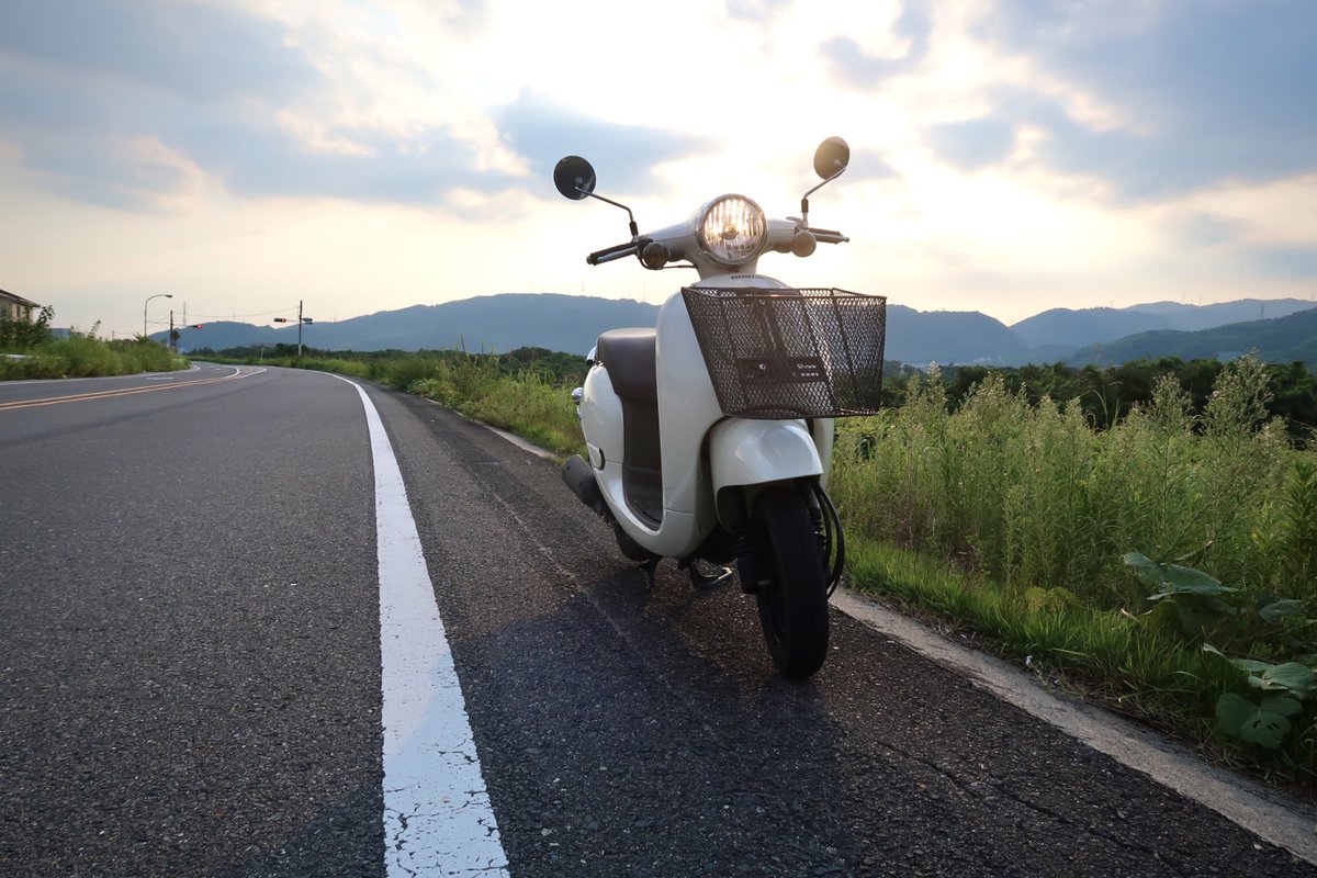 leicudelia's tweet photo. ジョルノからN-MAX125に乗り換えました。

快適です

似たような場所で撮影。

#Honda #GIORNO
#ホンダ #ジョルノ

#YAMAHA #NMAX
#nmax125 #ヤマハ https://t.co/l3J181XWNE