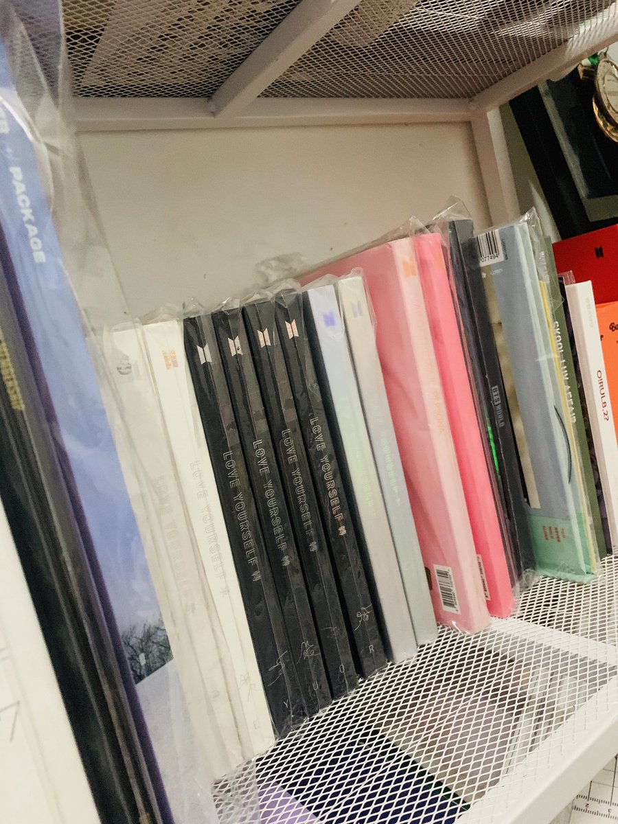 vkookshop1's tweet photo. BTS Album 
mint condition
onhand
own collection.
150 each!

help rt please. https://t.co/zspG7lji7d