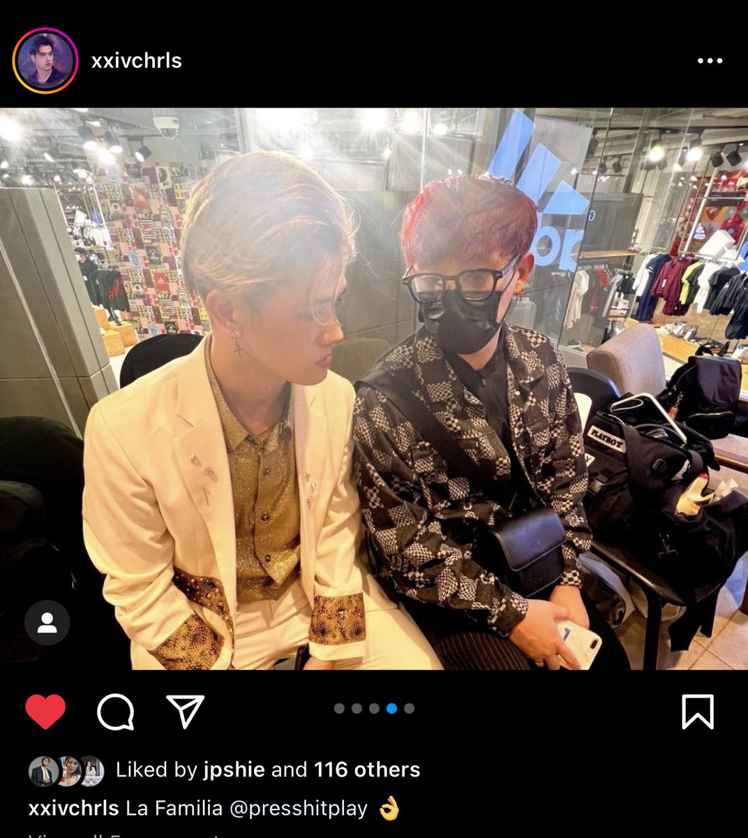 DEARCHARMING_'s tweet photo. 💛 @xxivchrls posting my photos on his personal IG!

#PHPCHRLS #Press_Hit_Play https://t.co/9Y0FWSBCvl