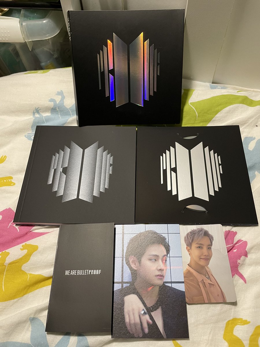 ot7folayf's tweet photo. long overdue unboxing! thNks @bangwoolsmerch for the smooth transaction. nice ng seller and cery accommodating. until next time! 💜💜💜#BWMFeedbacks https://t.co/uTUpReOXhi