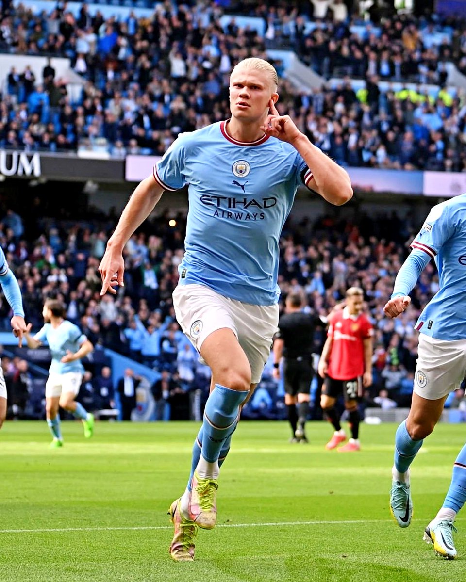 CabineSport's tweet photo. Erling Haaland 🇳🇴 torna-se o primeiro jogador da história da Premier League a fazer três hat-tricks em 3 jogos consecutivos a jogar em casa. 

SURREAL 🤯 https://t.co/94ZbVdI615