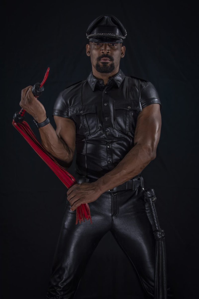 IML_James's tweet photo. Whoโs bold enough to stand in front of the power of the Darkside!! #Leatherdaddy #BoyDaddy #Sir #zaddy #blackandshiny #Fetishgay #GayFetish #WeAreFetish #leatherFetish #gayAmerica #proudingear
Thank you so much for your words of encouragement. @EmittMore photographer
@IML2018 https://t.co/9XQybYZLQj